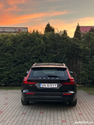 Volvo V60- Noiembrie 2020 MANUALA - imagine 9