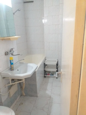 Garsoniera de închiriat 