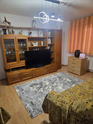 Vand apartament 3 camere