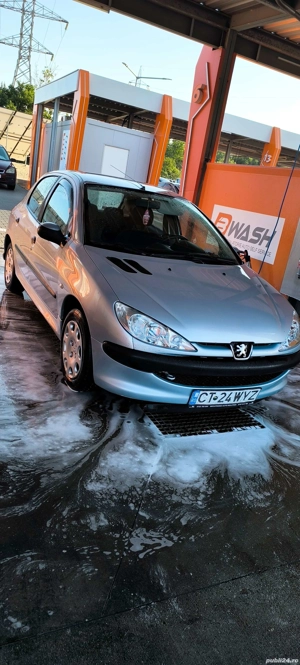 Peugeot 206 benzină foarte întreținut