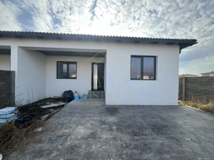 Duplex pe parter cu 4 camere | Mosnita Noua - imagine 8