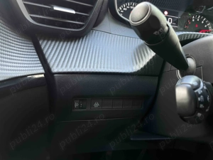 Peugeot 208 - imagine 9