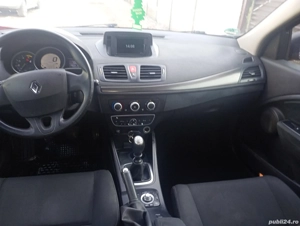 Vand Renault Megane 3,fabricatie 2011,motor 1,5 DCi - imagine 2