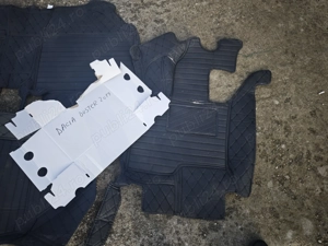 Presuri covorase custom Dacia Duster 2017