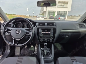 Volkswagen Jetta 1.2 TSI BlueMotion Technology editie Allstar - imagine 2