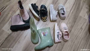 Donez papuci de interior și exterior marimea 25-26