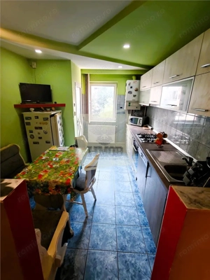 Apartament 4 camere 79mp | 2 balcoane | 2 bai | pivnita | zona Turnisor - imagine 9