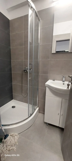 Garsoniera ,Tractorul , la 2 minute de Coresi - imagine 9