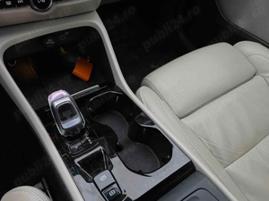Volvo XC 40 2023 - imagine 9