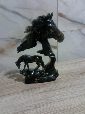 Statuieta Manz și cal : Furia cailor 