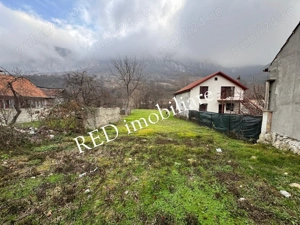 Teren intravilan de vânzare   948 mp   Acces la râul Cerna - Comision 1%