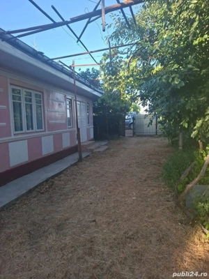 De vanzare casa la 15 min de Roman din caramida, 1600 mp teren, 37.000 euro 