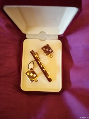 Ac de cravata și butoni set, maro cu auriu.