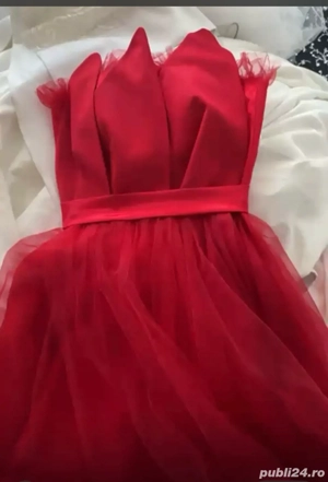Rochie de seară nouă, cu etichetă   mărimea S- Pretul este negociabil
