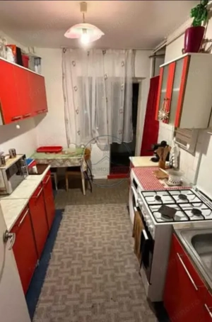 Apartament 2 camere decomandat etaj 2