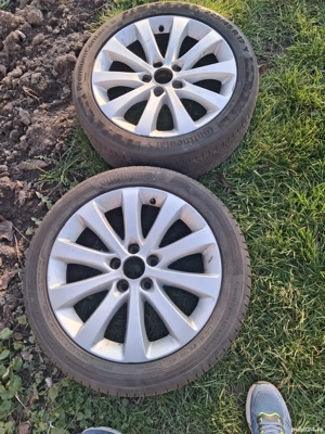 vând patru jante  pe 17 cu cauciucuri de vara  an stare buna  - imagine 5