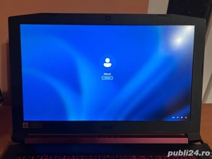 Laptop Acer Nitro 5 gaming . 