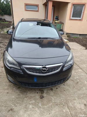 Vând Opel Astra j 