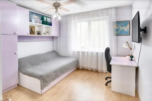  Particular, vând un apart. de 3 camere cu centrală de apartament,Titan