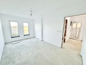 Duplex cu 5 camere si 2 bai - Mosnita  - zona Kaufland - imagine 10