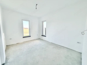 Duplex cu 5 camere si 2 bai - Mosnita  - zona Kaufland - imagine 7