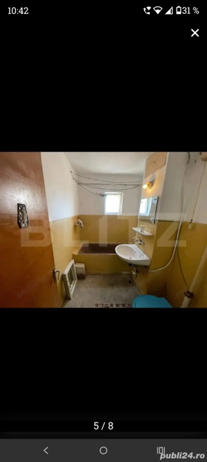 Vand apartament 3 camere, decomandat situat in Tg Jiu, zona Garii str. A. I. Cuza. - imagine 8