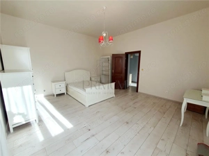 MEDICINA - 3 CAM - SPATIOS - GARAJ IN CF - BOXA - CENTRALA PROPRIE AC - ZONA SUPERBA - imagine 10