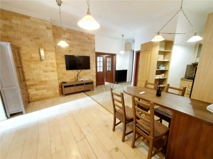 MEDICINA - 3 CAM - SPATIOS - GARAJ IN CF - BOXA - CENTRALA PROPRIE AC - ZONA SUPERBA - imagine 2