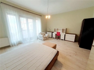 MEDICINA - 3 CAM - SPATIOS - GARAJ IN CF - BOXA - CENTRALA PROPRIE AC - ZONA SUPERBA - imagine 8