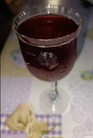 Vin de țară (căpșunică)  - imagine 2