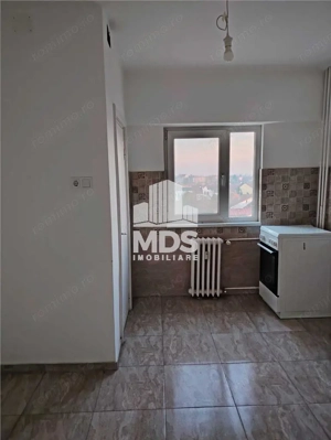 Decomandat 2 bai, 2 balcoane, etaj intermediar - imagine 3