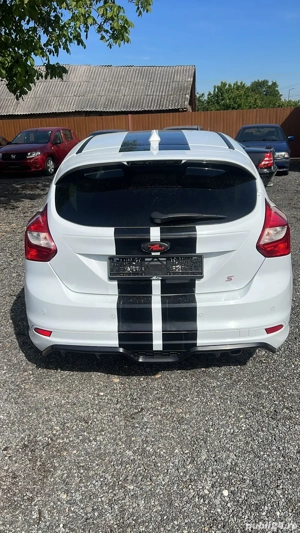 Vând Ford Focus pachet ST 2013 1.6 - imagine 4