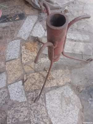 Vând suport pt brad