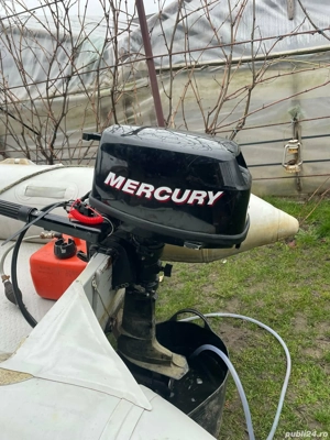 Vând motor barca 5 cai , Mercury 