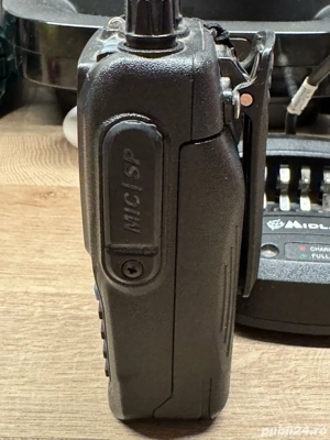 Stație radio Midland CT890