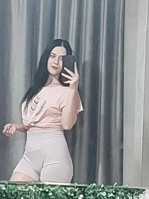 Bună sunt alis și am 23 de ani 