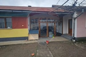 Casă / Vilă cu 5 camere de vânzare, Sarasau - imagine 4