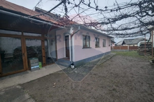 Casă / Vilă cu 5 camere de vânzare, Sarasau - imagine 5