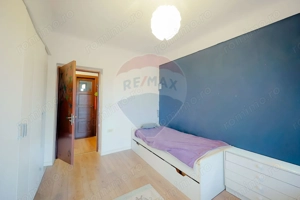 De vânzare apartament cu 2 camere, parter, parcare inclusă, central - imagine 11