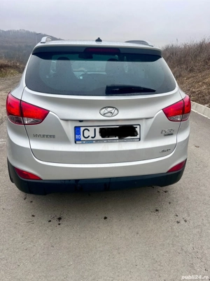 Vând auto Hyundai ix35