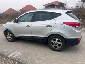 Vând auto Hyundai ix35 - imagine 3