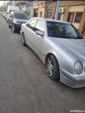 Vand sau schimb Mercedes Benz E270 Manual 2001 - imagine 3