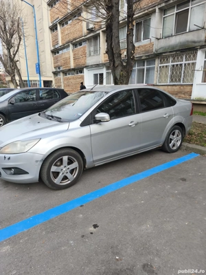vând autoturism ford focus 