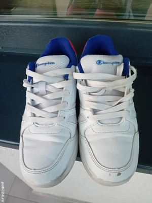 adidasi champion copii marime 37,5 in stare forte bună 