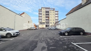 Apartament mobilat Central cu parcare - imagine 12