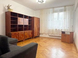 Apartament cu 3 camere de inchiriat pe strada Republicii, Oradea