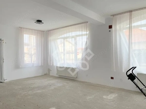 Apartament la casa de vanzare 88 mp si curte proprie in Iosia - imagine 19