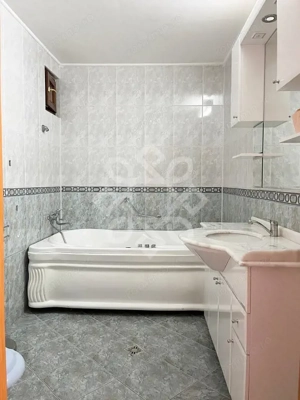 Vila de vanzare pe Malul Crisului, strada Facliei Oradea - imagine 10