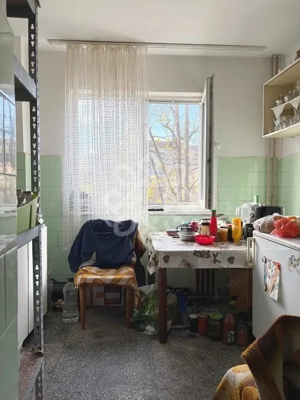 Apartament cu 4 camere de vanzare la etajul 3 in Nufarul - imagine 8