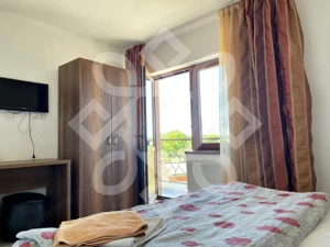 Pensiune cu 7 camere de vanzare in Baile 1 Mai - imagine 13